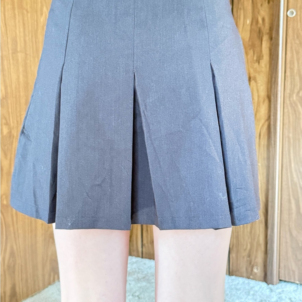 Gray Pleated Skirt